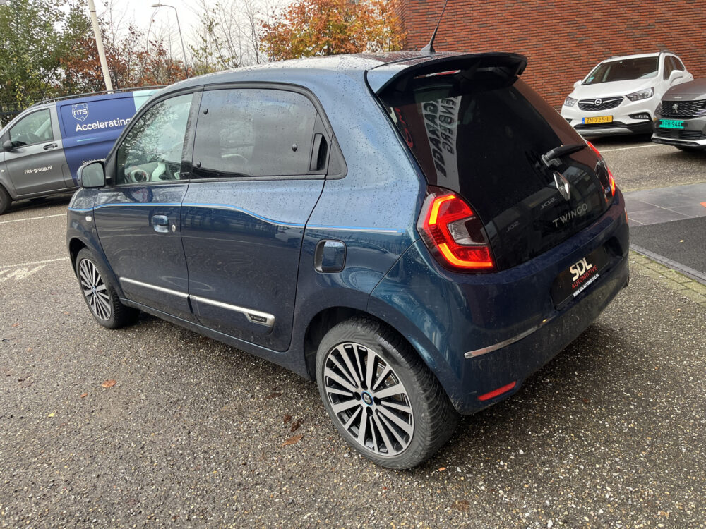 Renault Twingo Z.E. R80 Intens // LED // PARKEERCAMERA // CLIMA // CRUISE // STOELVERWARMING // APPLE-ANDROID AUTO // 3