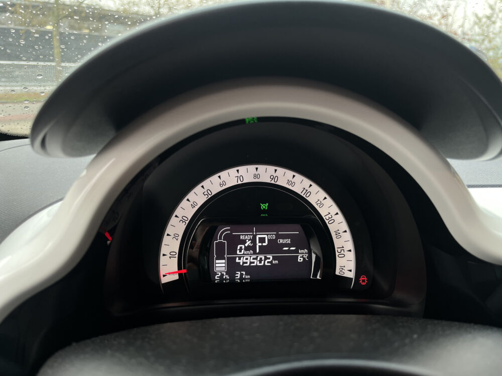 Renault Twingo Z.E. R80 Intens // LED // PARKEERCAMERA // CLIMA // CRUISE // STOELVERWARMING // APPLE-ANDROID AUTO // 31