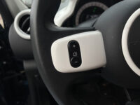 Renault Twingo Z.E. R80 Intens // LED // PARKEERCAMERA // CLIMA // CRUISE // STOELVERWARMING // APPLE-ANDROID AUTO // 52