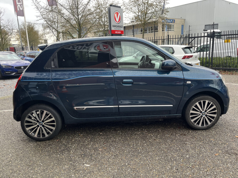Renault Twingo Z.E. R80 Intens // LED // PARKEERCAMERA // CLIMA // CRUISE // STOELVERWARMING // APPLE-ANDROID AUTO // 6