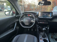Peugeot 2008 1.2 PureTech Allure // LED // NAVI + CARPLAY // PDC V+A // CAMERA // CLIMA // HALF-LEDER 40