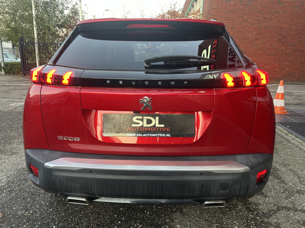 Peugeot 2008 1.2 PureTech Allure // LED // NAVI + CARPLAY // PDC V+A // CAMERA // CLIMA // HALF-LEDER 5