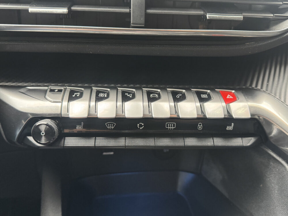 Peugeot 3008 1.6 HYbrid 225 Allure // NAVI // CAMERA // CLIMA // CRUISE // STOELVERWARMING // APPLE CARPLAY - ANDROID AUTO // 22