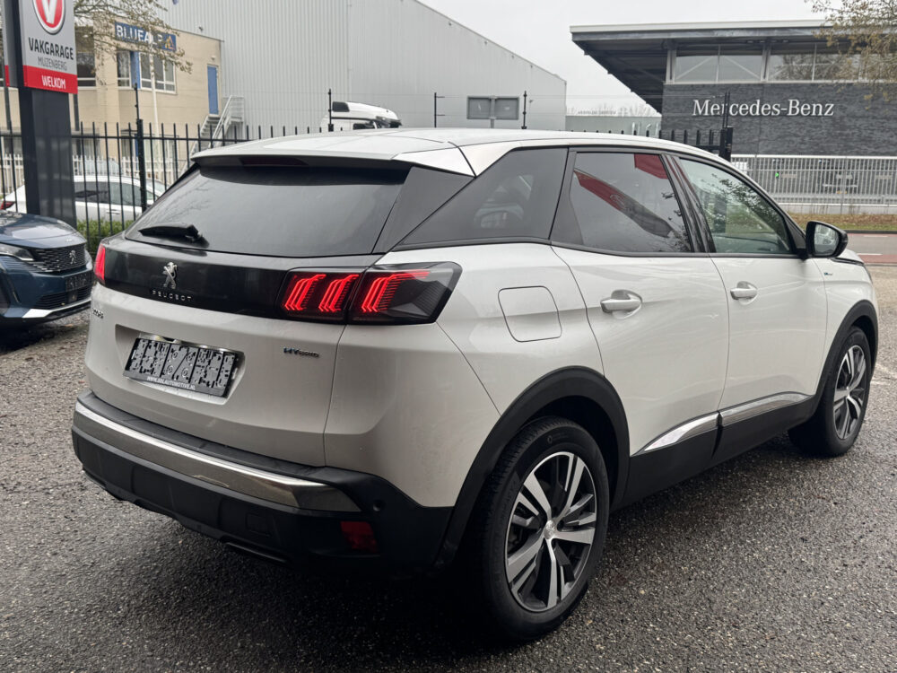 Peugeot 3008 1.6 HYbrid 225 Allure // NAVI // CAMERA // CLIMA // CRUISE // STOELVERWARMING // APPLE CARPLAY - ANDROID AUTO // 4
