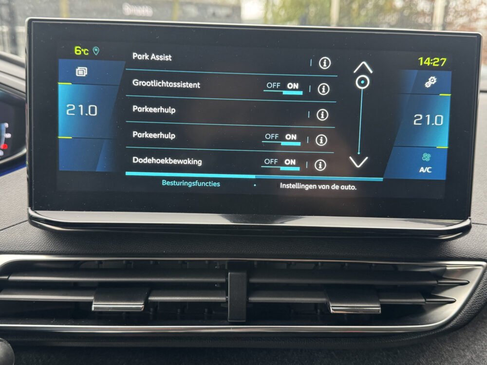 Peugeot 3008 1.6 HYbrid 225 Allure // ADAPTIVE CRUISE // CAMERA // NAVI // STOELVERWARMING // CLIMA // 17