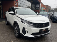 Peugeot 3008 1.6 HYbrid 225 Allure // ADAPTIVE CRUISE // CAMERA // NAVI // STOELVERWARMING // CLIMA // 34