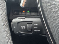 Peugeot 3008 1.6 HYbrid 225 Allure // ADAPTIVE CRUISE // CAMERA // NAVI // STOELVERWARMING // CLIMA // 44