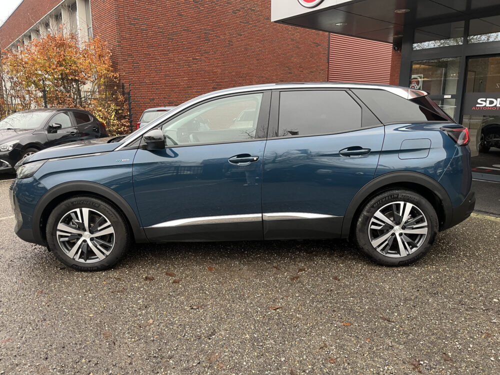 Peugeot 3008 1.6 HYbrid 225 Allure UNIEK 7500KM!!!! // DODEHOEK // HALF LEDER // CAMERA+SENSOREN // NAVI+CARPLAY // CRUISE // CLIMA // 2