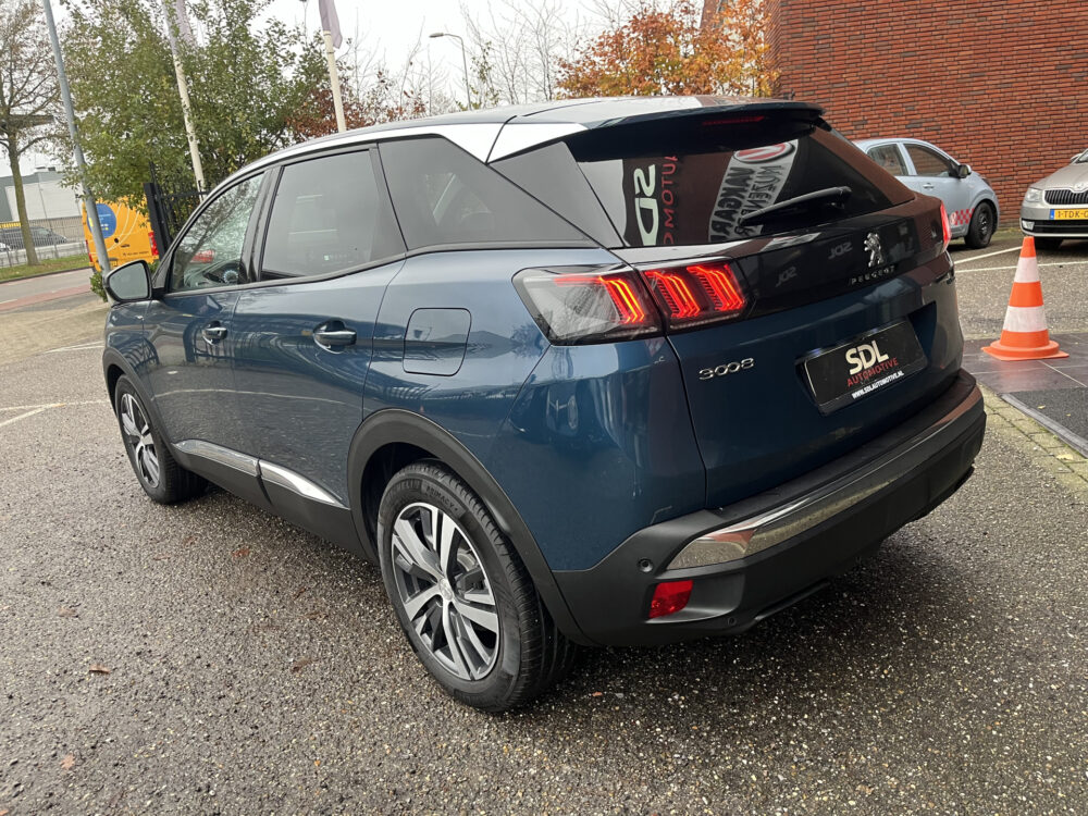 Peugeot 3008 1.6 HYbrid 225 Allure UNIEK 7500KM!!!! // DODEHOEK // HALF LEDER // CAMERA+SENSOREN // NAVI+CARPLAY // CRUISE // CLIMA // 3