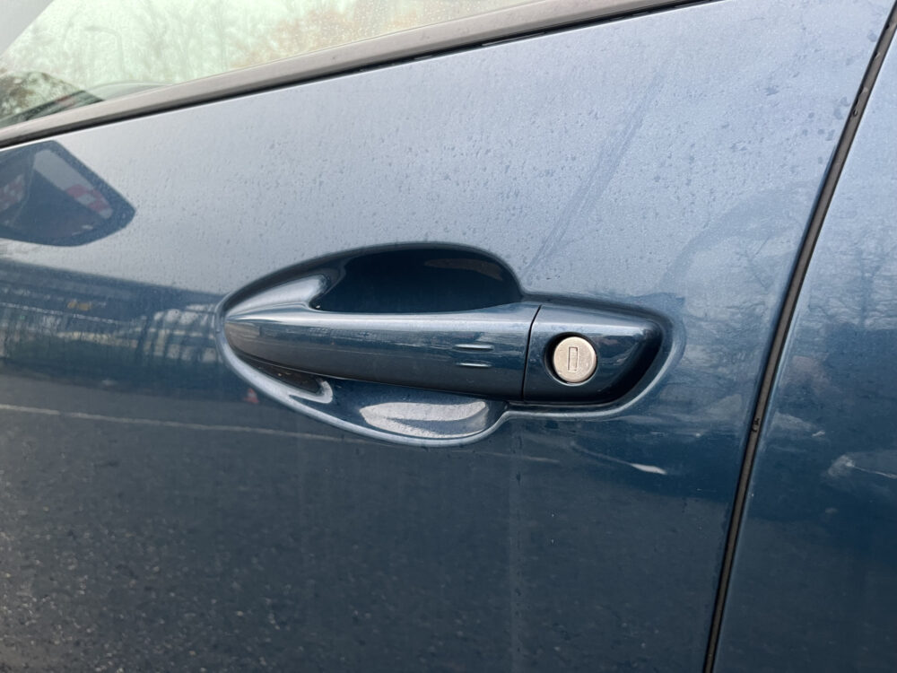 Peugeot 3008 1.6 HYbrid 225 Allure 1e EIGENAAR // ADAPT. CRUISE // KEYLESS // DODEHOEK // CAMERA+SENSOREN // NAVI+CARPLAY // HALF LEDER // 10