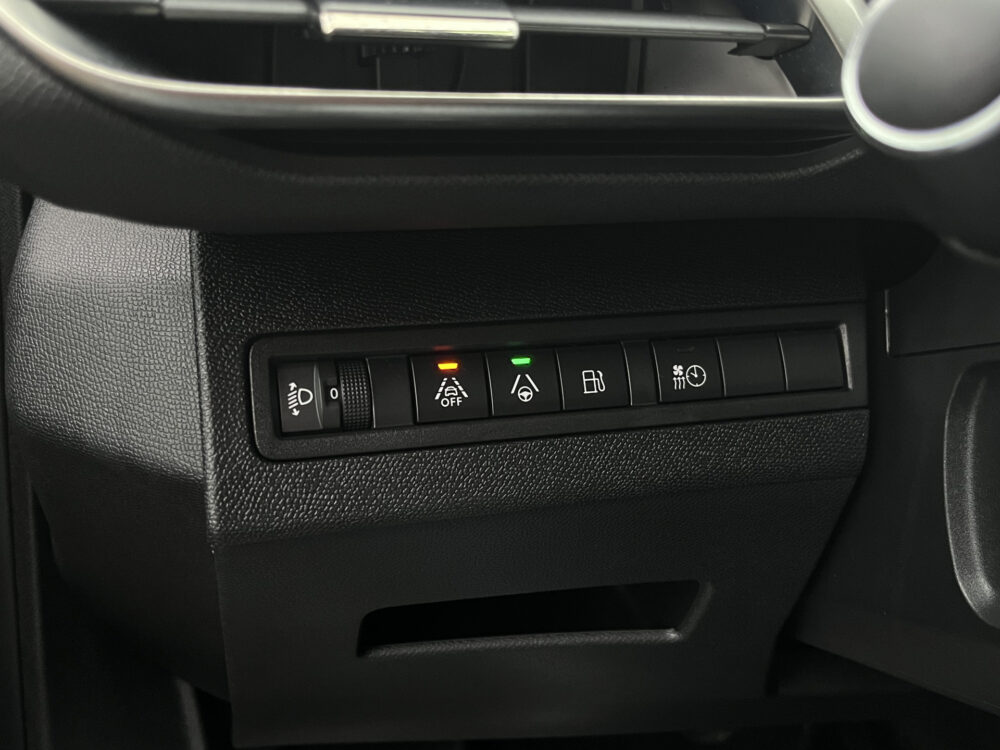 Peugeot 3008 1.6 HYbrid 225 Allure 1e EIGENAAR // ADAPT. CRUISE // KEYLESS // DODEHOEK // CAMERA+SENSOREN // NAVI+CARPLAY // HALF LEDER // 15