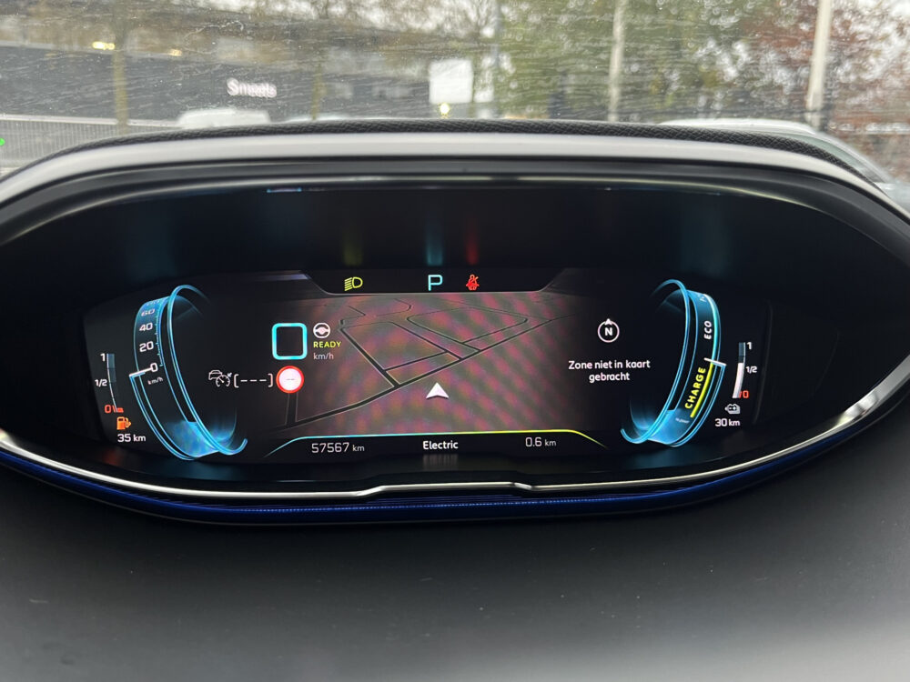 Peugeot 3008 1.6 HYbrid 225 Allure 1e EIGENAAR // ADAPT. CRUISE // KEYLESS // DODEHOEK // CAMERA+SENSOREN // NAVI+CARPLAY // HALF LEDER // 30