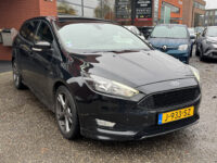 Ford FOCUS Wagon 1.5 ST-Line 183 PK!!! // NAVI // PDC // CRUISE // CLIMA // TREKHAAK // BLUETOOTH // STOELVERWARMING 32