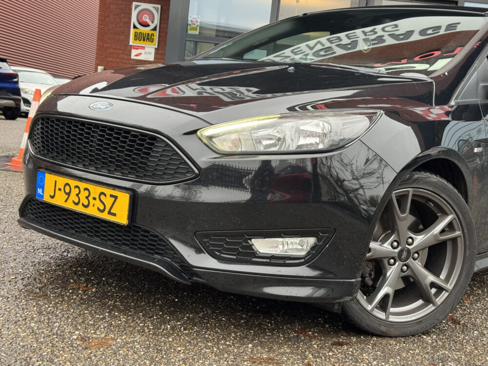 Ford FOCUS Wagon 1.5 ST-Line 183 PK!!! // NAVI // PDC // CRUISE // CLIMA // TREKHAAK // BLUETOOTH // STOELVERWARMING 7