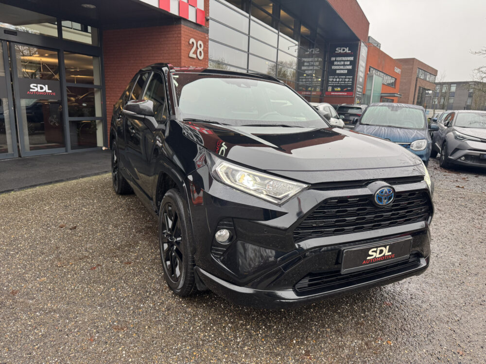Toyota RAV4 2.5 Hybrid Black Edition // JBL AUDIO // NAVI // ADAPTIVE CRUISE // CAMERA // STOELVERWARMING // ELK. BESTUURDERSSTOEL // 2