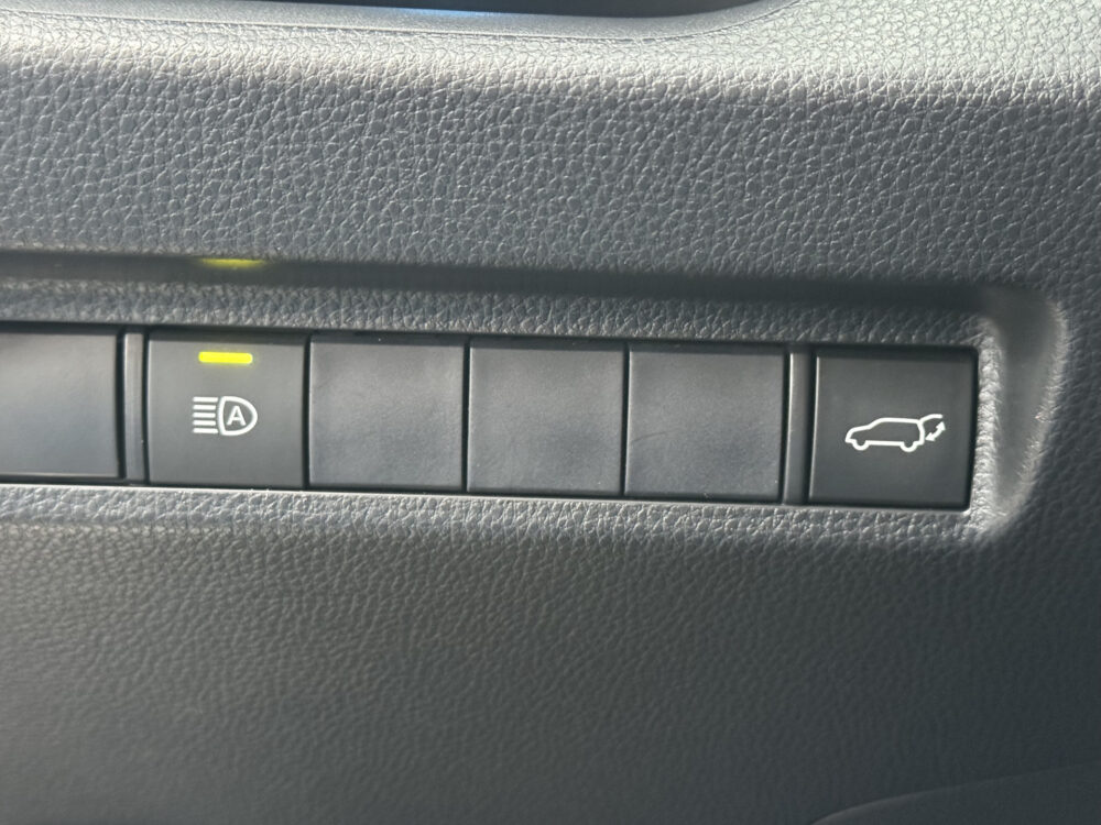 Toyota RAV4 2.5 Hybrid Black Edition // JBL AUDIO // NAVI // ADAPTIVE CRUISE // CAMERA // STOELVERWARMING // ELK. BESTUURDERSSTOEL // 27