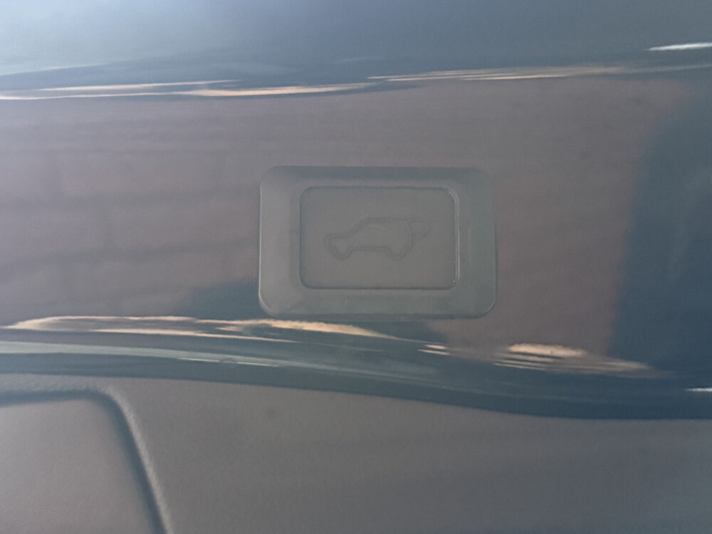 Toyota RAV4 2.5 Hybrid Black Edition // JBL AUDIO // NAVI // ADAPTIVE CRUISE // CAMERA // STOELVERWARMING // ELK. BESTUURDERSSTOEL // 29