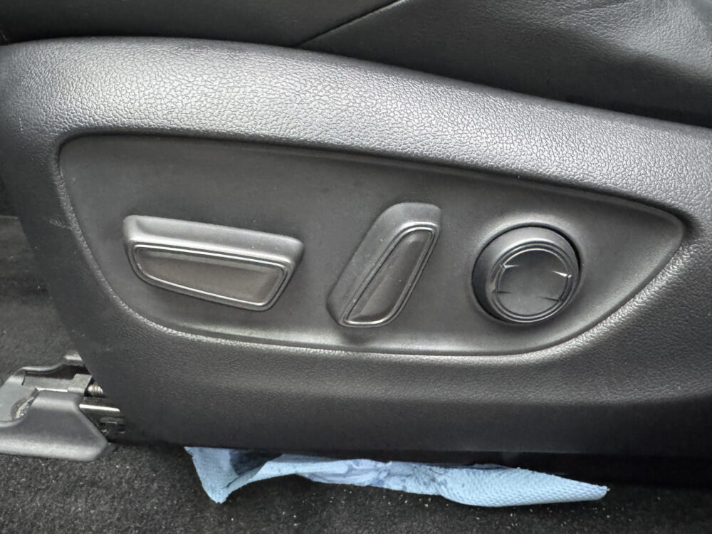 Toyota RAV4 2.5 Hybrid Black Edition // JBL AUDIO // NAVI // ADAPTIVE CRUISE // CAMERA // STOELVERWARMING // ELK. BESTUURDERSSTOEL // 9