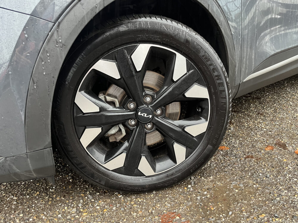 Kia Sportage 1.6 T-GDi Plug-in Hybrid AWD DynamicPlusLine // ADAPT. CRUISE // CAMERA+SENSOREN // NAVI+CARPLAY // STUUR+STOELVERWARMING // 10