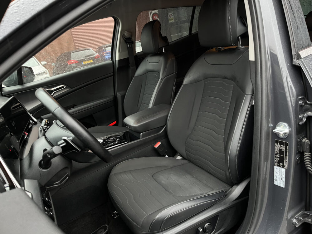 Kia Sportage 1.6 T-GDi Plug-in Hybrid AWD DynamicPlusLine // ADAPT. CRUISE // CAMERA+SENSOREN // NAVI+CARPLAY // STUUR+STOELVERWARMING // 14