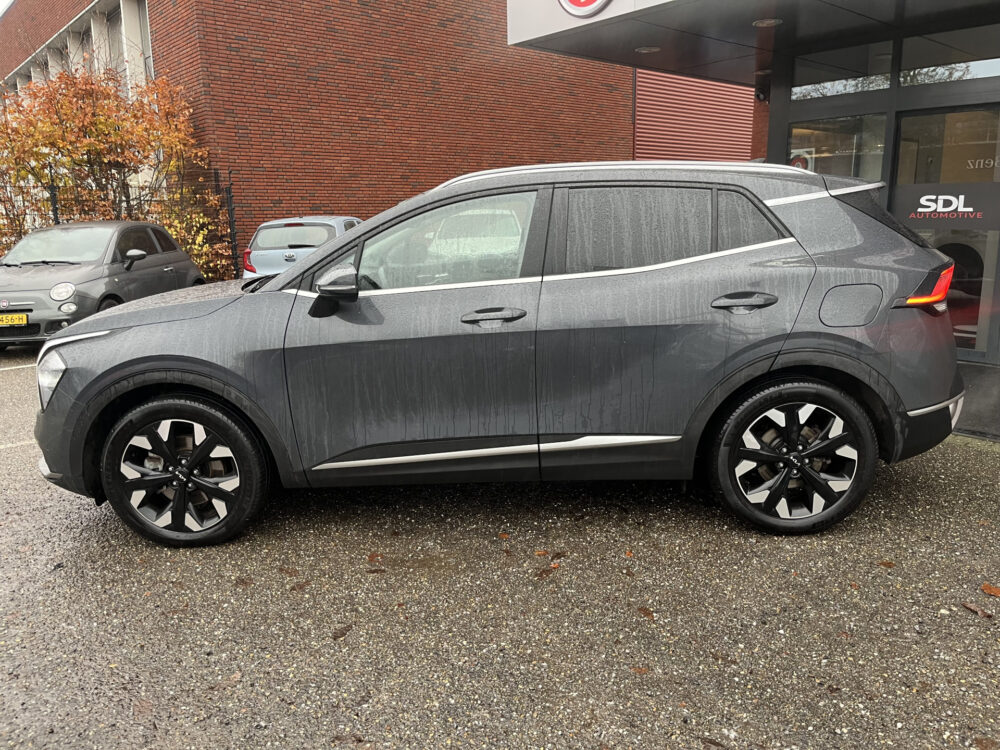 Kia Sportage 1.6 T-GDi Plug-in Hybrid AWD DynamicPlusLine // ADAPT. CRUISE // CAMERA+SENSOREN // NAVI+CARPLAY // STUUR+STOELVERWARMING // 2