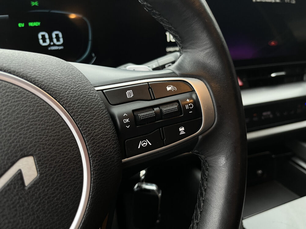 Kia Sportage 1.6 T-GDi Plug-in Hybrid AWD DynamicPlusLine // ADAPT. CRUISE // CAMERA+SENSOREN // NAVI+CARPLAY // STUUR+STOELVERWARMING // 22