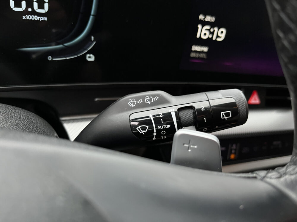 Kia Sportage 1.6 T-GDi Plug-in Hybrid AWD DynamicPlusLine // ADAPT. CRUISE // CAMERA+SENSOREN // NAVI+CARPLAY // STUUR+STOELVERWARMING // 23