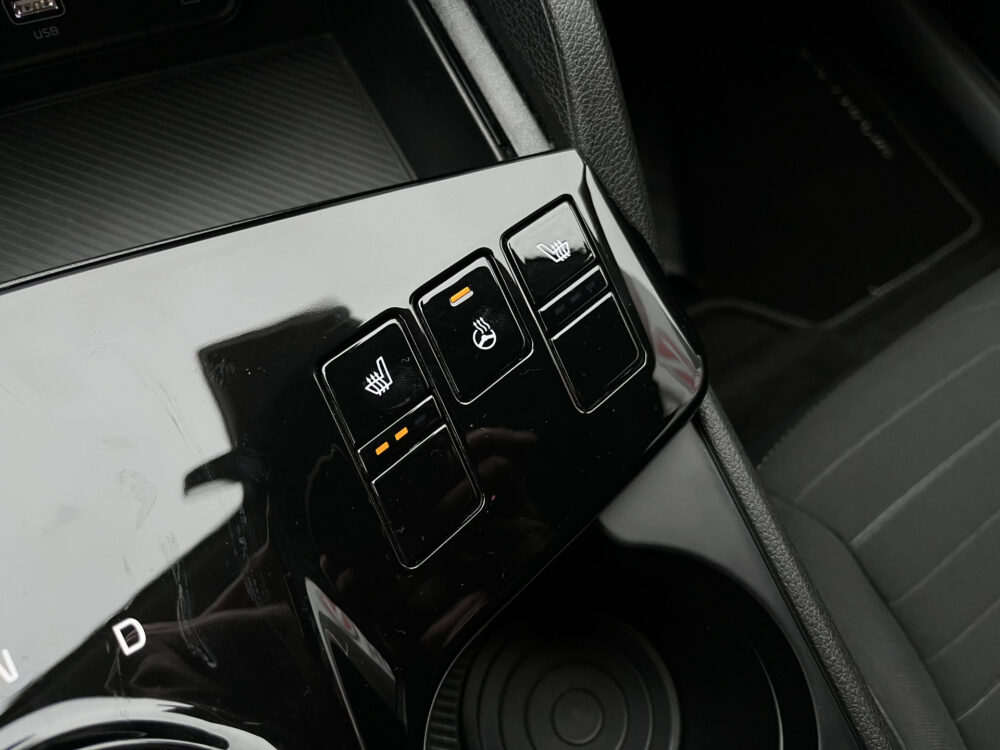 Kia Sportage 1.6 T-GDi Plug-in Hybrid AWD DynamicPlusLine // ADAPT. CRUISE // CAMERA+SENSOREN // NAVI+CARPLAY // STUUR+STOELVERWARMING // 27