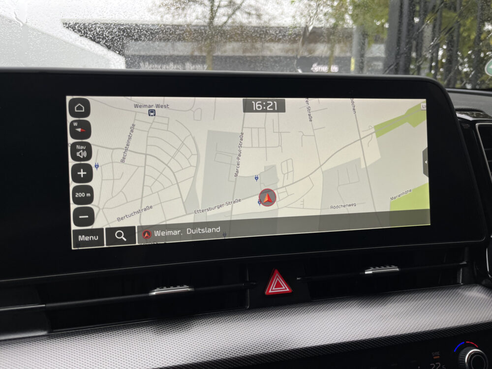 Kia Sportage 1.6 T-GDi Plug-in Hybrid AWD DynamicPlusLine // ADAPT. CRUISE // CAMERA+SENSOREN // NAVI+CARPLAY // STUUR+STOELVERWARMING // 29