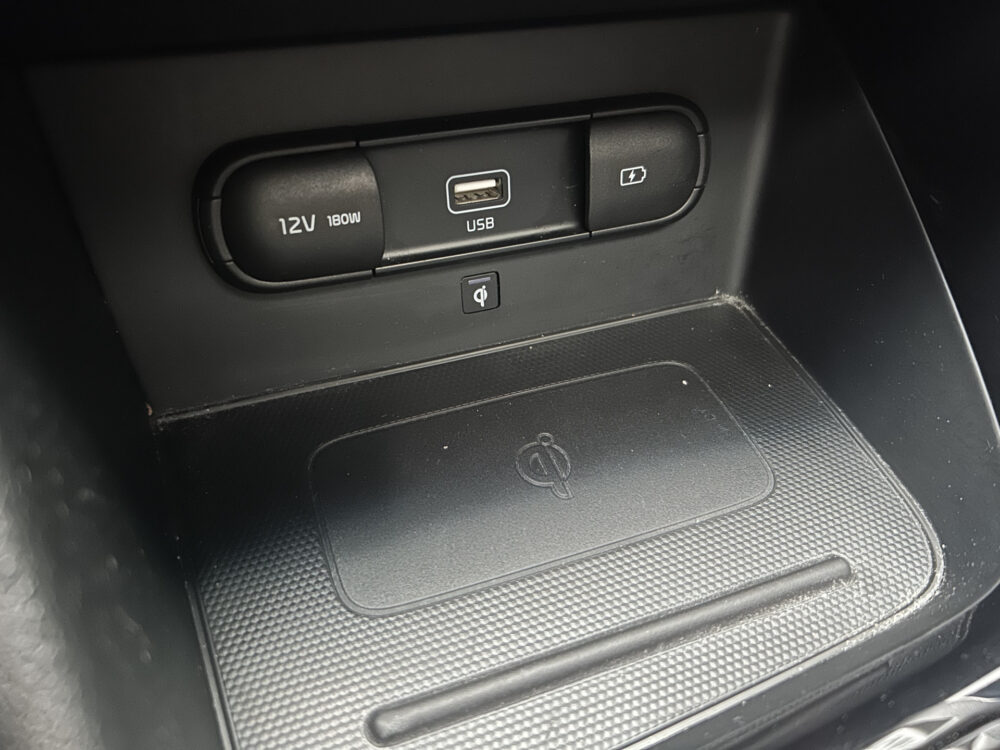 Kia Niro 1.6 GDi PHEV ExecutiveLine // FULL LED // SCHUIF/KANTELDAK // NAVI + CARPLAY // CAMERA // MEMORY SEAT // JBL AUDIO // TREKHAAK!! 20