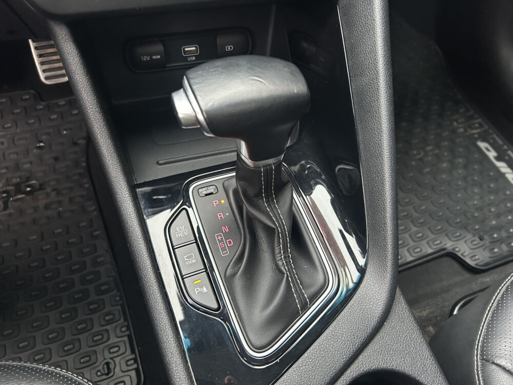 Kia Niro 1.6 GDi PHEV ExecutiveLine // FULL LED // SCHUIF/KANTELDAK // NAVI + CARPLAY // CAMERA // MEMORY SEAT // JBL AUDIO // TREKHAAK!! 21