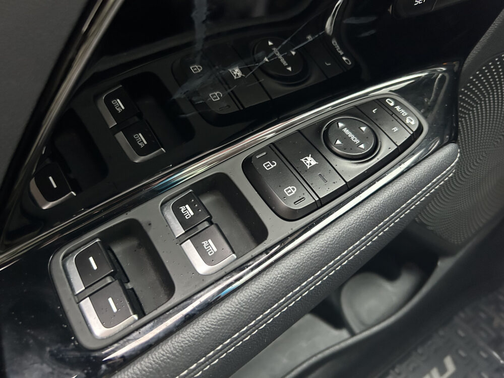 Kia Niro 1.6 GDi PHEV ExecutiveLine // FULL LED // SCHUIF/KANTELDAK // NAVI + CARPLAY // CAMERA // MEMORY SEAT // JBL AUDIO // TREKHAAK!! 26