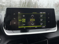 Peugeot 2008 1.2 PureTech Allure // LED // HALF LEDER // KEYLESS // CAMERA+SENSOREN // APPLE-ANDROID AUTO // 58