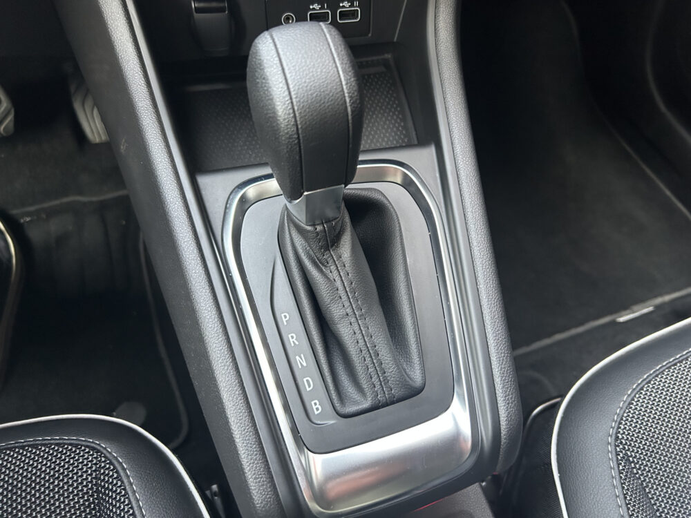 Renault Captur 1.6 E-Tech full hybrid 145 Techno // FULL LED // NAVI + CARPLAY // CAMERA // HALF-LEDER // PDC V+A 20