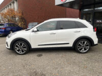 Kia Niro 1.6 GDi Hybrid ExecutiveLine // LED // LEDER // ELEK. STOEL+GEHEUGEN // JBL AUDIO // DODEHOEK // CAMERA+SENSOREN // 37