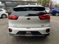 Kia Niro 1.6 GDi Hybrid ExecutiveLine // LED // LEDER // ELEK. STOEL+GEHEUGEN // JBL AUDIO // DODEHOEK // CAMERA+SENSOREN // 39