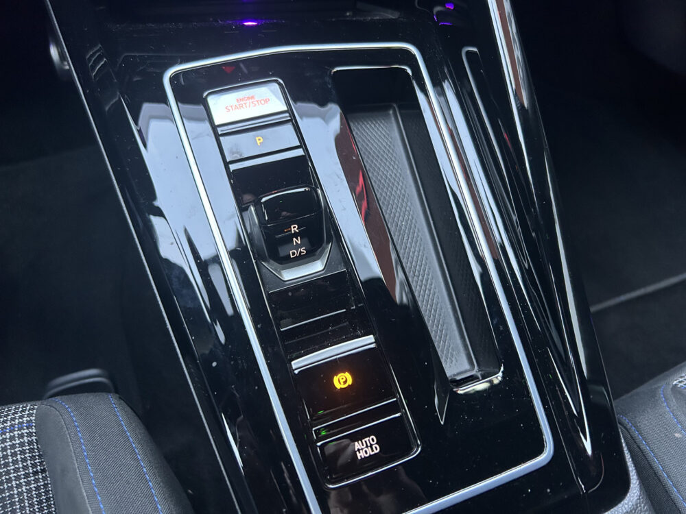 Volkswagen Golf 1.4 eHybrid GTE 1e EIGENAAR!! // MATRIX LED // STOEL + STUURWIELVERWARMING // NAVI + CARPLAY // SFEERVERLICHTING // ADAPTIV. CRU 19