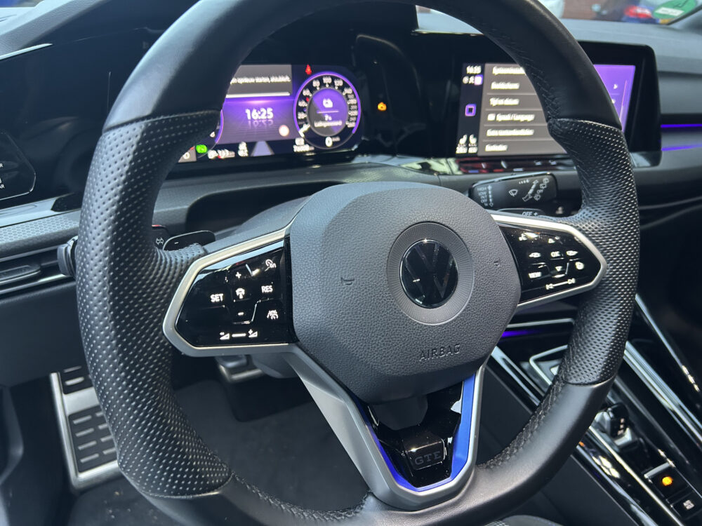 Volkswagen Golf 1.4 eHybrid GTE 1e EIGENAAR!! // MATRIX LED // STOEL + STUURWIELVERWARMING // NAVI + CARPLAY // SFEERVERLICHTING // ADAPTIV. CRU 6