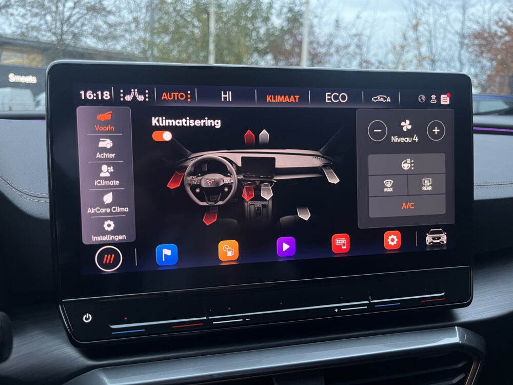 CUPRA Formentor 1.4 e-Hybrid Business // ADAPT. CRUISE // DODEHOEK // CAMERA // CLIMA // FULL LED // KEYLESS // SFEERVERLICHTING // 26