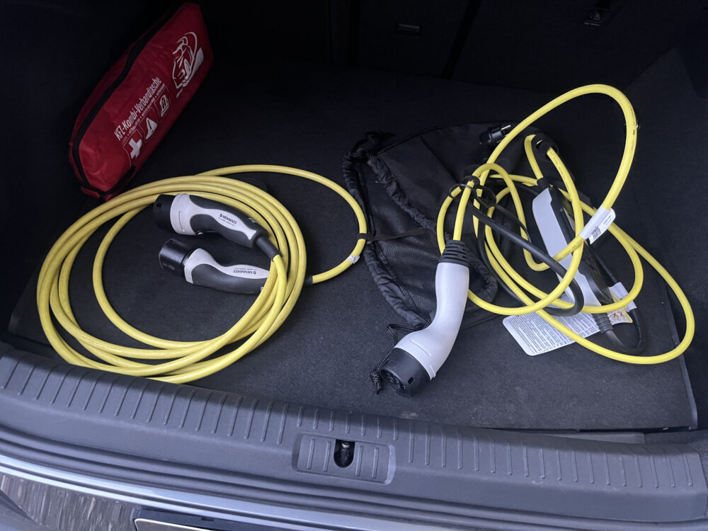 CUPRA Formentor 1.4 e-Hybrid Business // ADAPT. CRUISE // DODEHOEK // CAMERA // CLIMA // FULL LED // KEYLESS // SFEERVERLICHTING // 35