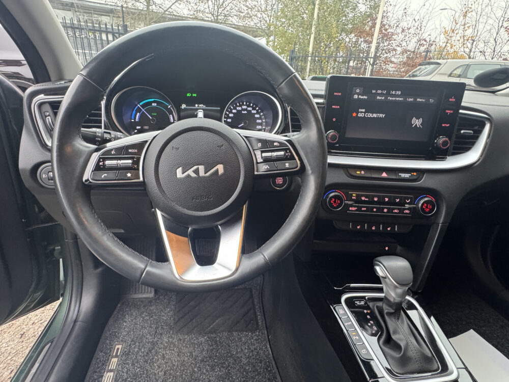 Kia Ceed Sportswagon 1.6 GDI PHEV DynamicPlusLine // FULL LED // KEYLESS // CAMERA+SENSOREN // STOEL+STUURVERWARMING // CARPLAY // 11