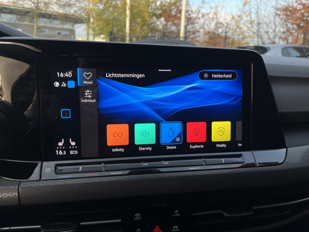 Volkswagen Golf 1.4 eHybrid GTE // FULL LED // VIRTUAL COCKPIT // STUUR+STOELVERWARMING // PDC V+A // NAVI+CARPLAY // 27
