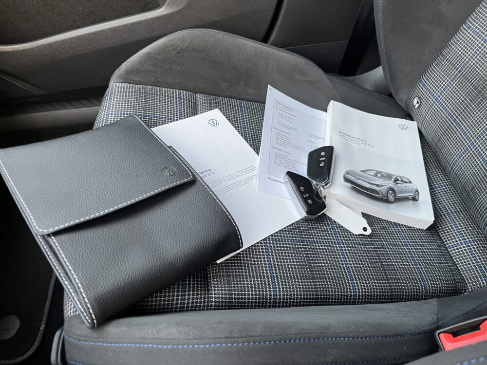 Volkswagen Golf 1.4 eHybrid GTE // FULL LED // VIRTUAL COCKPIT // STUUR+STOELVERWARMING // PDC V+A // NAVI+CARPLAY // 31