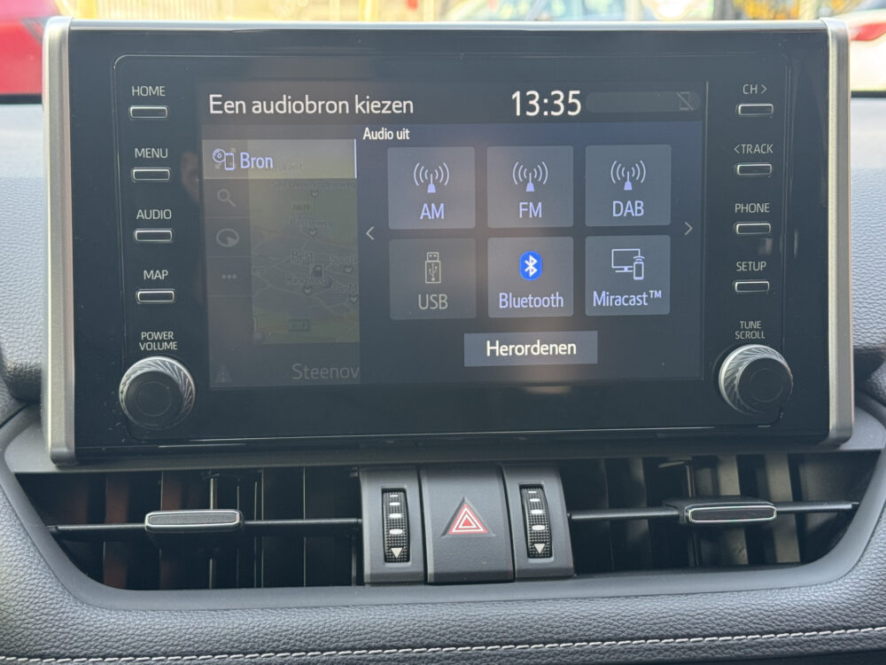 Toyota RAV4 2.5 Hybrid Black Edition // NAVI // ADAPTIVE CRUISE // CAMERA // STOELVERWARMING // ELK. BESTUURDERSSTOEL // 18