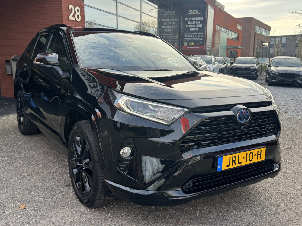 Toyota RAV4 2.5 Hybrid Black Edition // NAVI // ADAPTIVE CRUISE // CAMERA // STOELVERWARMING // ELK. BESTUURDERSSTOEL // 2