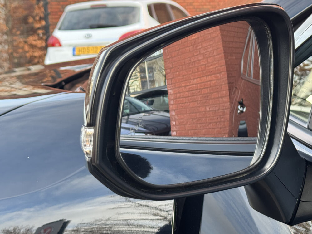 Toyota RAV4 2.5 Hybrid Black Edition // NAVI // ADAPTIVE CRUISE // CAMERA // STOELVERWARMING // ELK. BESTUURDERSSTOEL // 31