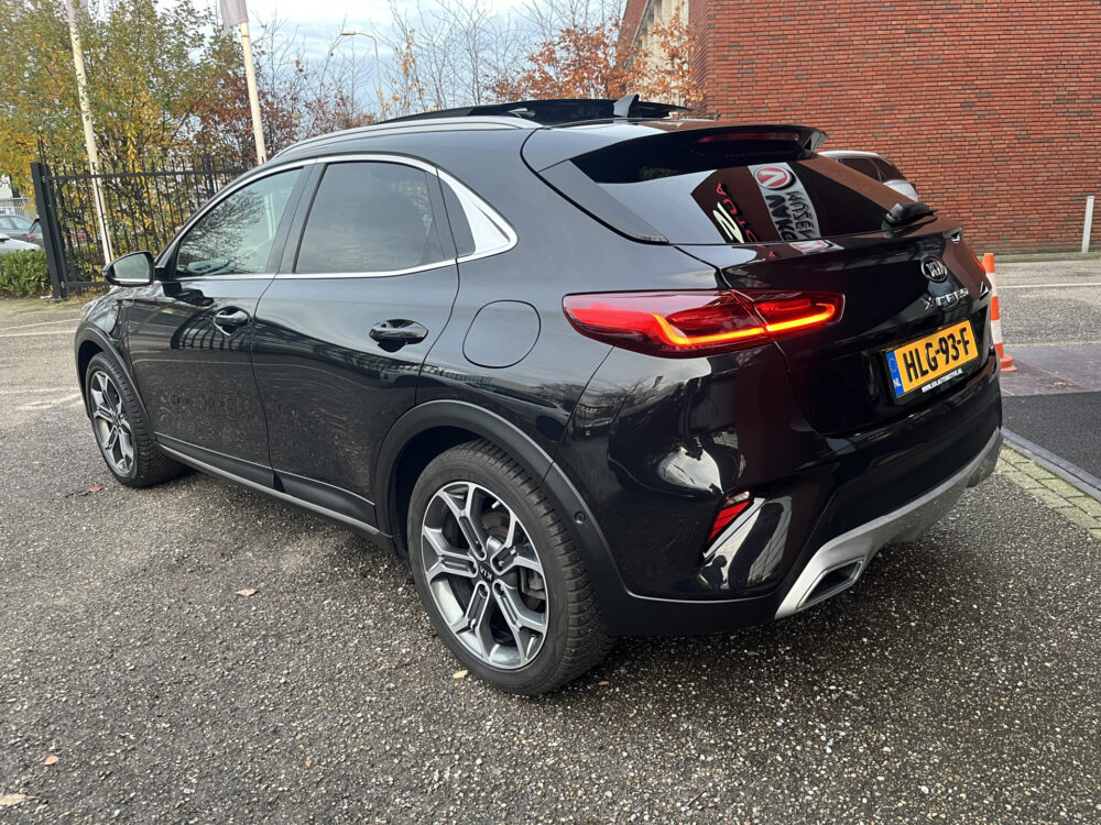 Kia Xceed 1.6 GDi PHEV ExecutiveLine // AFN. TREKHAAK // DODEHOEK // LEDER // ELEK.STOEL+GEHEUGEN // KEYLESS // STOELVERKOELING-WARMING // 3