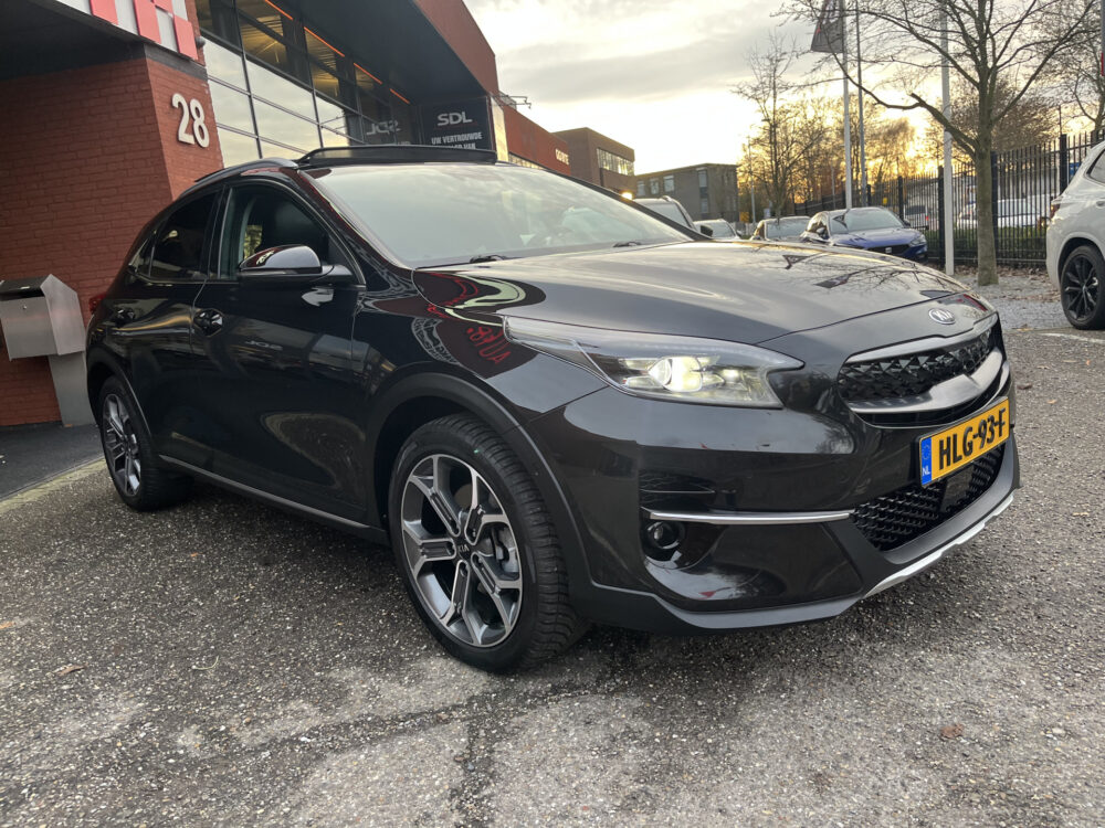 Kia Xceed 1.6 GDi PHEV ExecutiveLine // AFN. TREKHAAK // DODEHOEK // LEDER // ELEK.STOEL+GEHEUGEN // KEYLESS // STOELVERKOELING-WARMING // 7