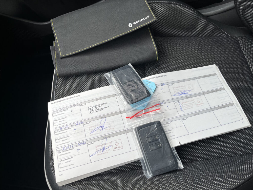 Renault Captur 1.3 TCe 130 Intens // FULL LED // KEYLESS // HALF LEDER // CRUISE // CAMERA+SENSOREN // NAVI+CARPLAY // 31