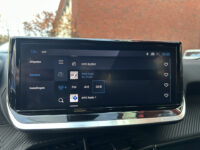 Peugeot 2008 1.2 PureTech 130 Allure // FULL LED // APPLE CARPLAY / ANDROID AUTO // KEYLESS // STOELVERWARMING // PDC V+A 48